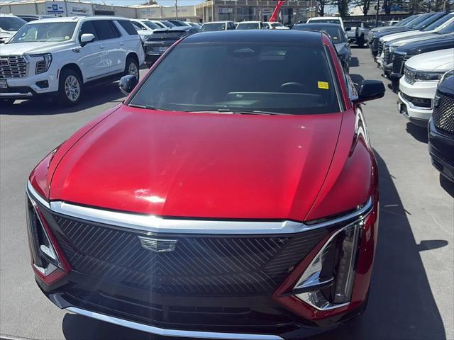 2024 Cadillac iQ Luxury w/1SE