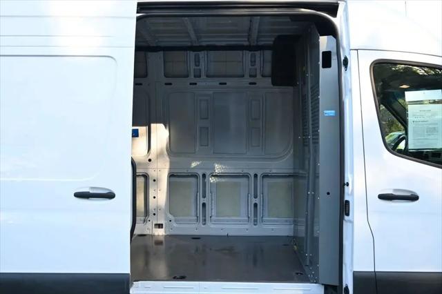 2025 Mercedes-Benz Sprinter 2500 High Roof 4-Cyl Diesel