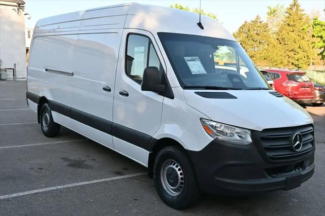 2025 Mercedes-Benz Sprinter 2500 High Roof 4-Cyl Diesel