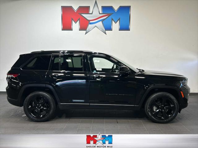 2023 Jeep Grand Cherokee Limited 4x4 2023 Jeep Grand Cherokee Limited 4x4