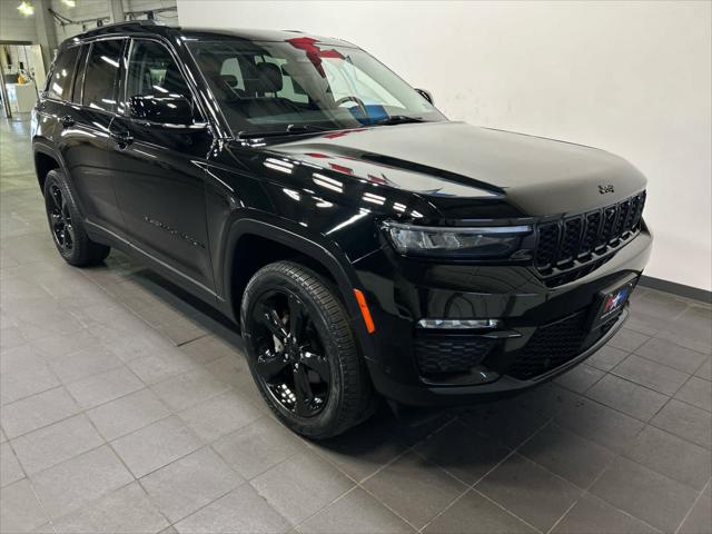 2023 Jeep Grand Cherokee Limited 4x4 2023 Jeep Grand Cherokee Limited 4x4