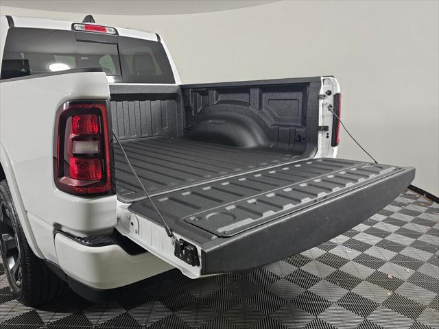 2025 Ram 1500 Big Horn Crew Cab 4x4 5'7" Box