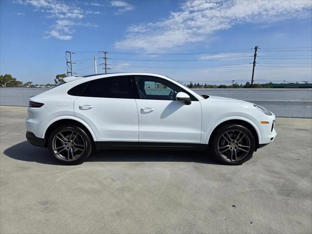 2022 Porsche Cayenne Cayenne