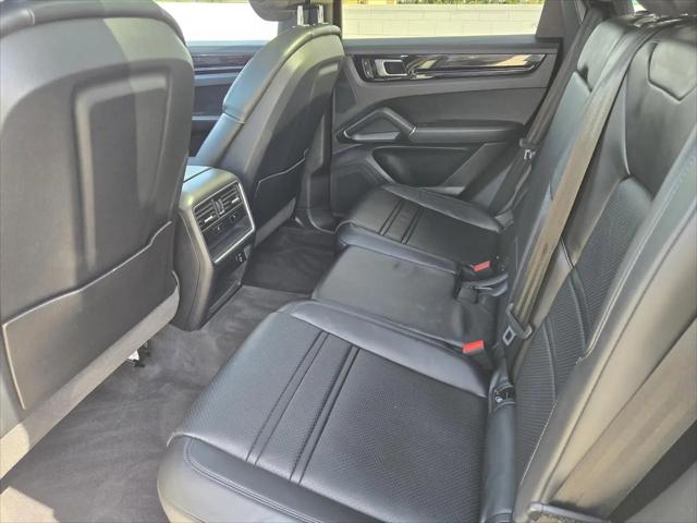 2022 Porsche Cayenne Cayenne