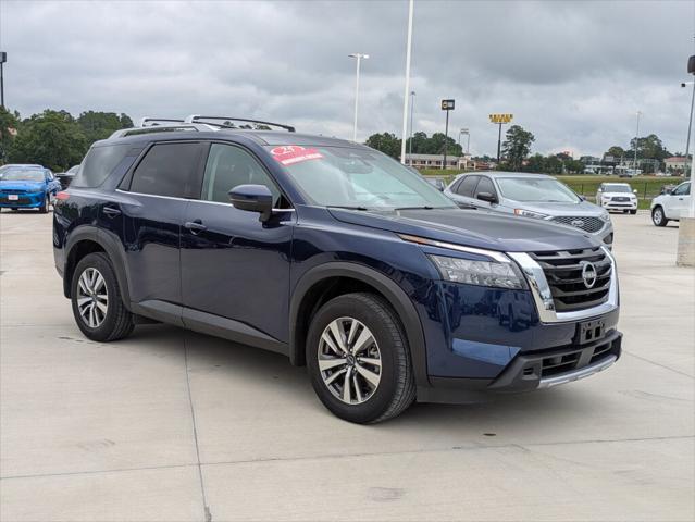 2025 Nissan Pathfinder SL FWD