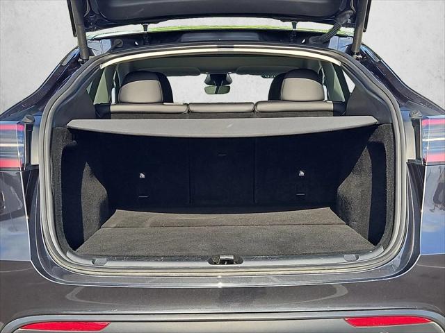 2025 Tesla Model Y Long Range Dual Motor All-Wheel Drive