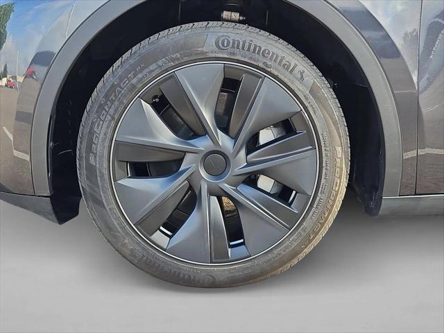 2025 Tesla Model Y Long Range Dual Motor All-Wheel Drive