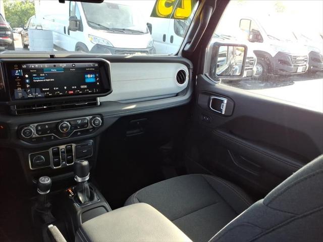 2025 Jeep Wrangler 4xe Sahara 4xe