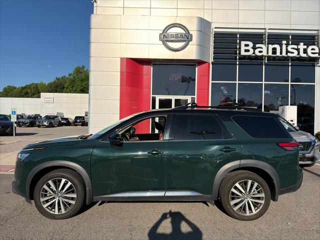 2022 Nissan Pathfinder Platinum 4WD 2022 Nissan Pathfinder Platinum 4WD