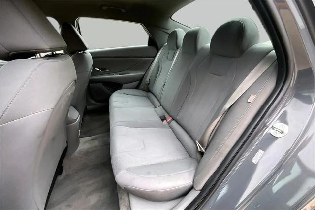 2024 Hyundai Elantra SE