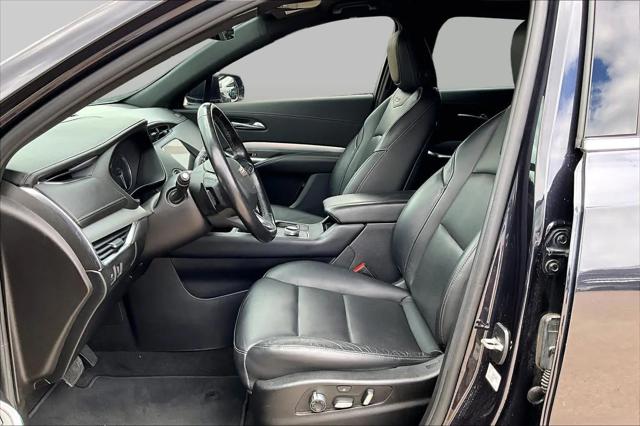 2023 Cadillac XT4 FWD Premium Luxury