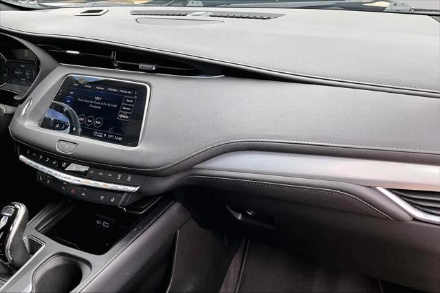 2023 Cadillac XT4 FWD Premium Luxury