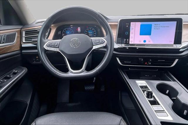 2024 Volkswagen Atlas 2.0T SE