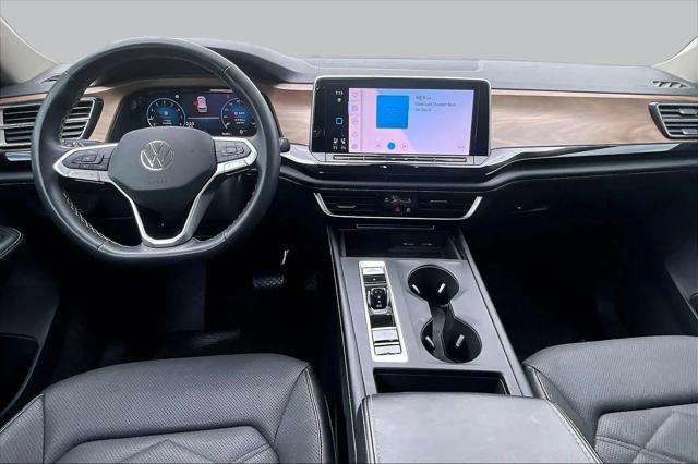 2024 Volkswagen Atlas 2.0T SE