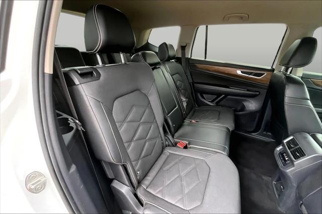 2024 Volkswagen Atlas 2.0T SE