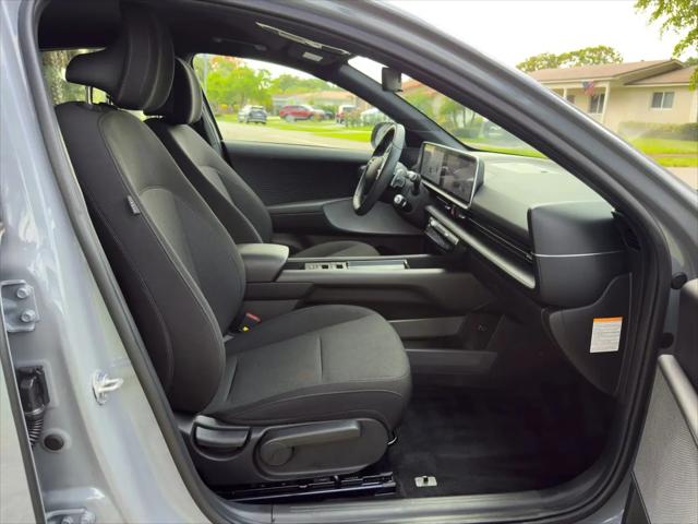 2024 Hyundai IONIQ 6 SE