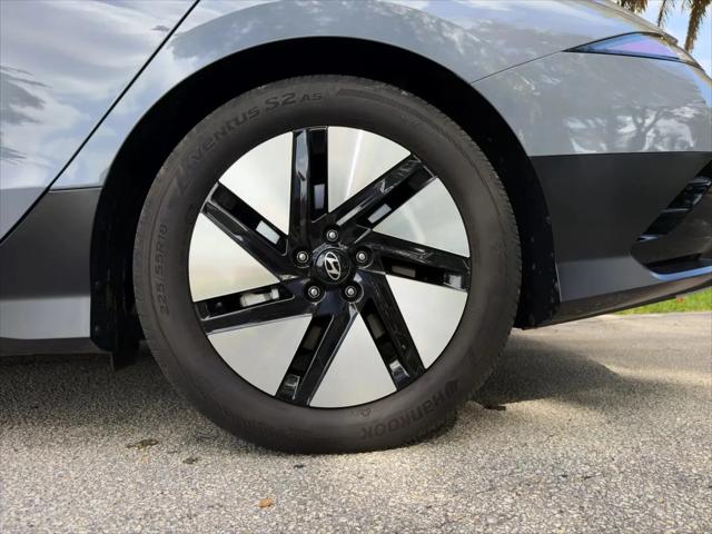 2024 Hyundai IONIQ 6 SE