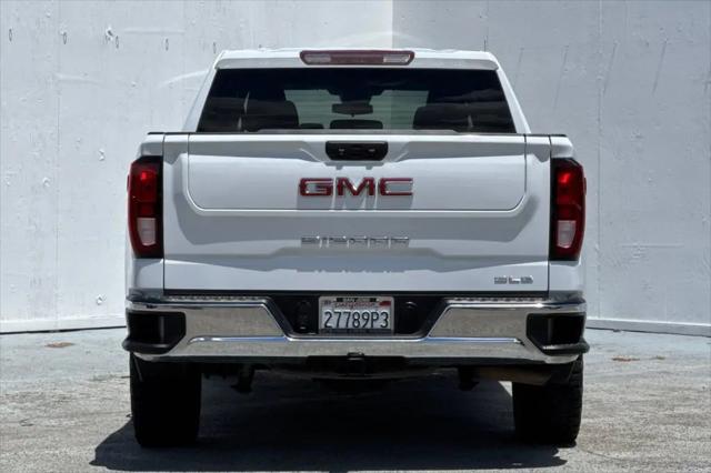 2022 GMC Sierra 1500 4WD Crew Cab Short Box SLE