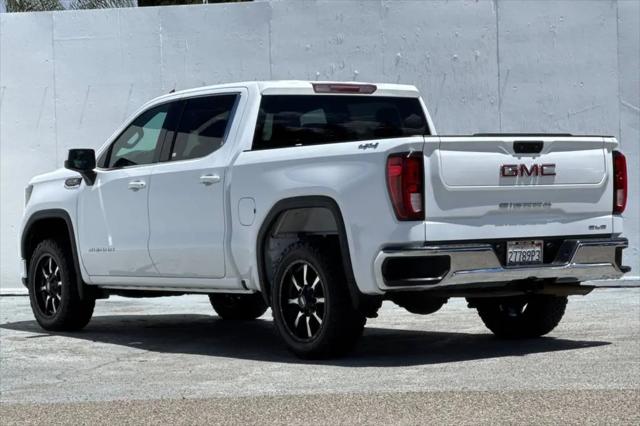 2022 GMC Sierra 1500 4WD Crew Cab Short Box SLE