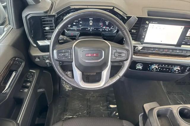 2022 GMC Sierra 1500 4WD Crew Cab Short Box SLE