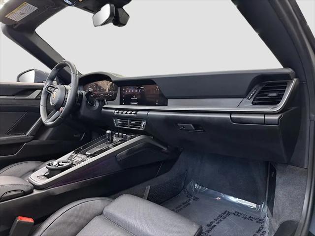 2025 Porsche 911 Carrera S