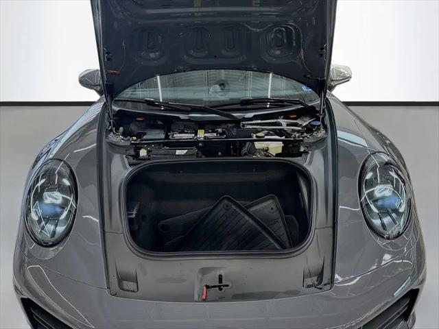 2025 Porsche 911 Carrera S