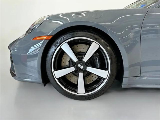 2025 Porsche 911 Carrera S