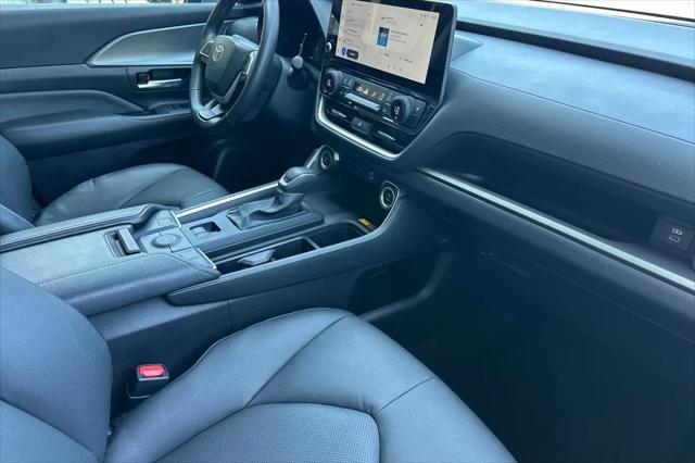 2025 Toyota Grand Highlander XLE