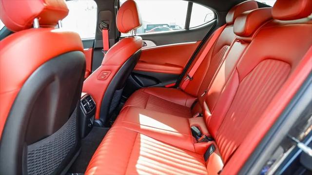 2023 Genesis G70 2.0T RWD