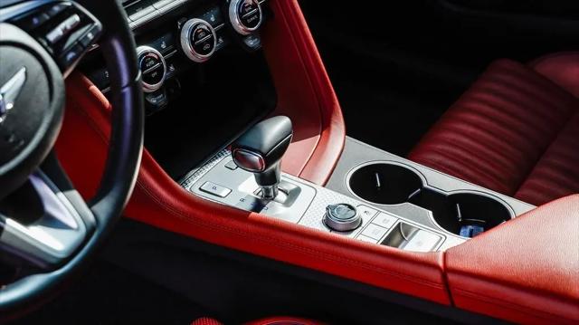 2023 Genesis G70 2.0T RWD