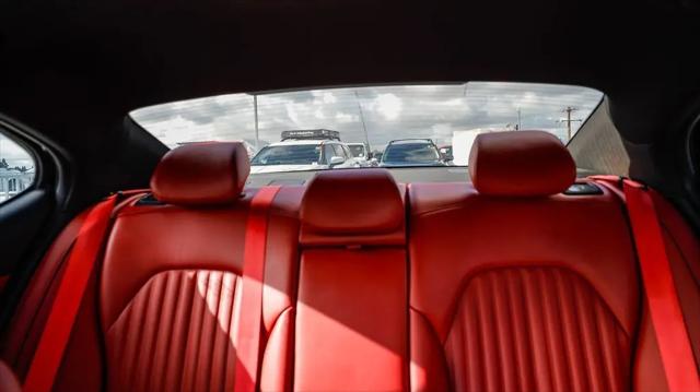 2023 Genesis G70 2.0T RWD
