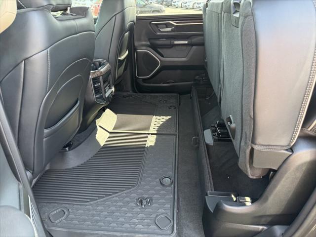 2020 Ram 1500 Laramie Crew Cab 4x4 5'7" Box