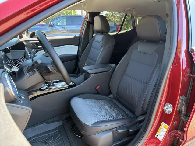 2025 Chevrolet Trax FWD LT