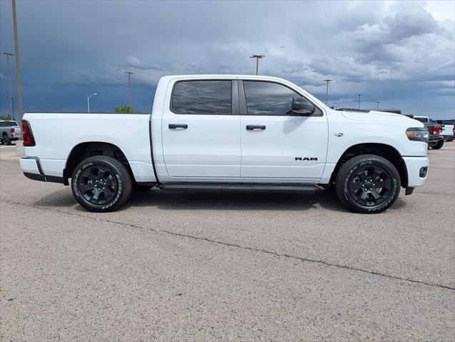 2026 RAM 1500 RAM 1500 EXPRESS CREW CAB 4X4 57 BOX