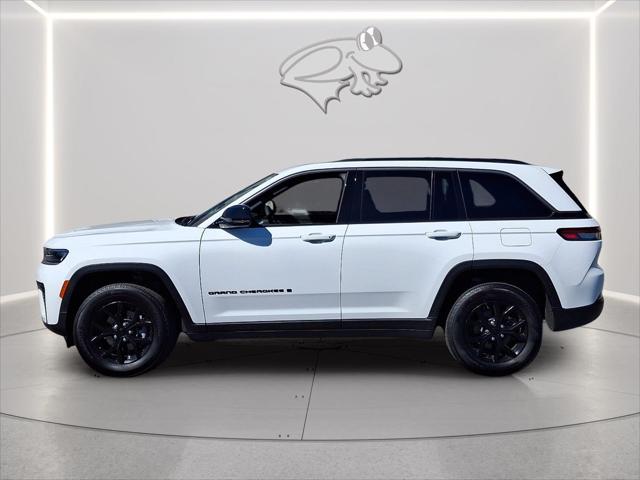 2026 Jeep Grand Cherokee GRAND CHEROKEE LAREDO ALTITUDE 4X4 2026 Jeep Grand Cherokee GRAND CHEROKEE LAREDO ALTITUDE 4X4