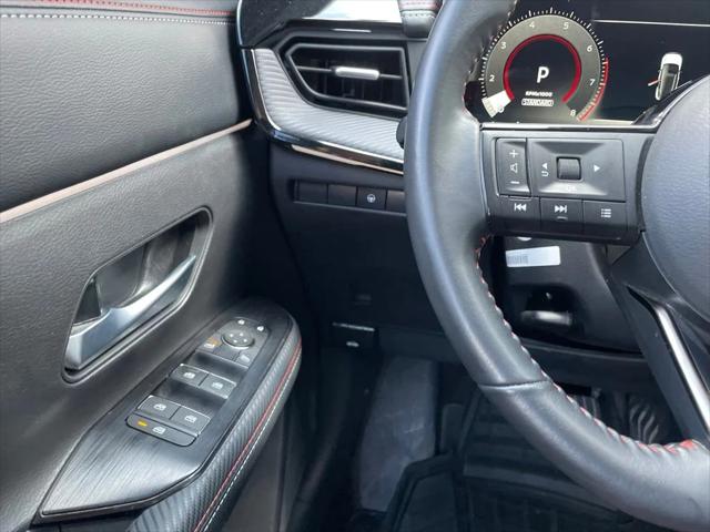 2025 Nissan Kicks SR Intelligent AWD