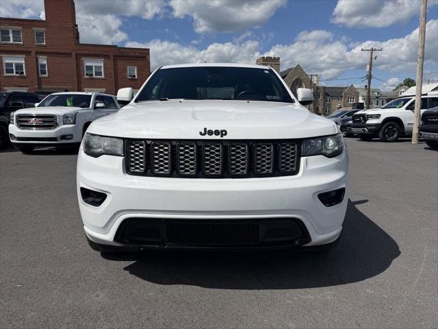 2017 Jeep Grand Cherokee Altitude 4x4 2017 Jeep Grand Cherokee Altitude 4x4