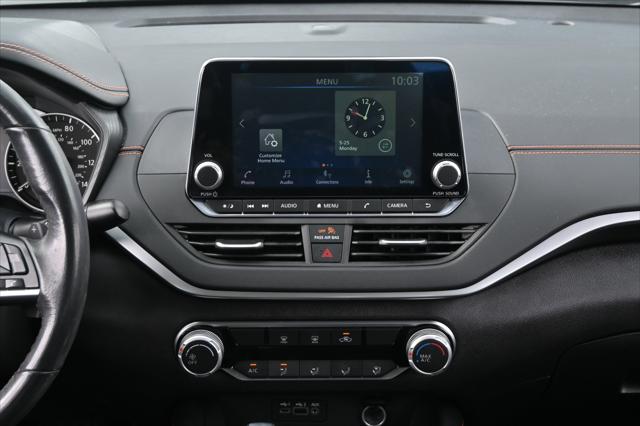 2022 Nissan Altima SR FWD