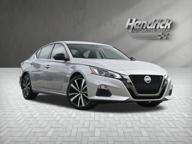 2022 Nissan Altima SR FWD
