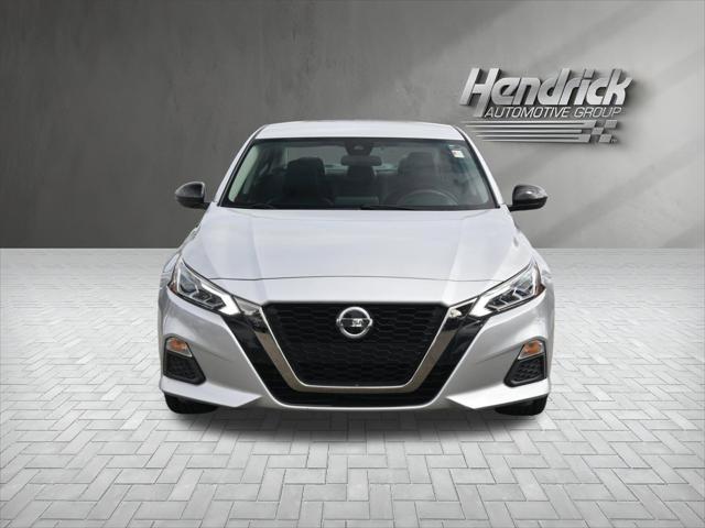 2022 Nissan Altima SR FWD