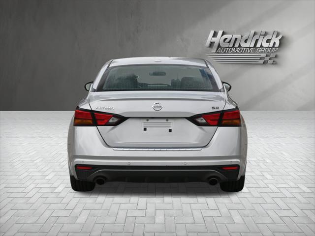 2022 Nissan Altima SR FWD