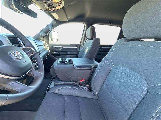 2025 Ram 1500 Big Horn Crew Cab 4x4 5'7" Box