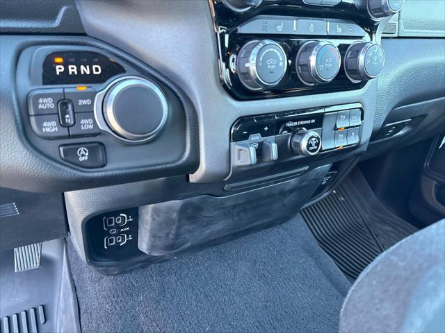 2025 Ram 1500 Big Horn Crew Cab 4x4 5'7" Box