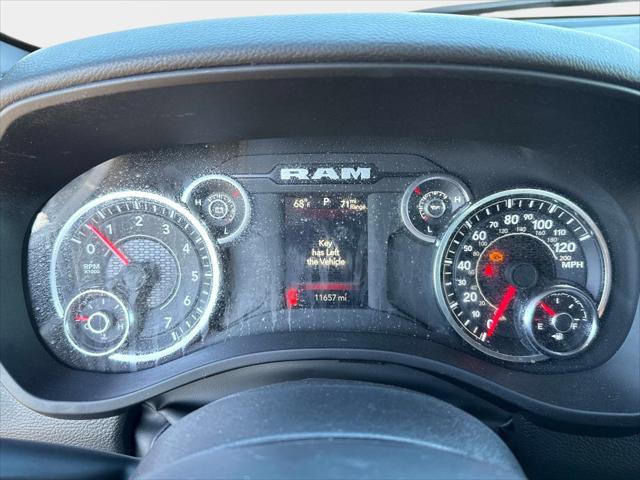 2025 Ram 1500 Big Horn Crew Cab 4x4 5'7" Box