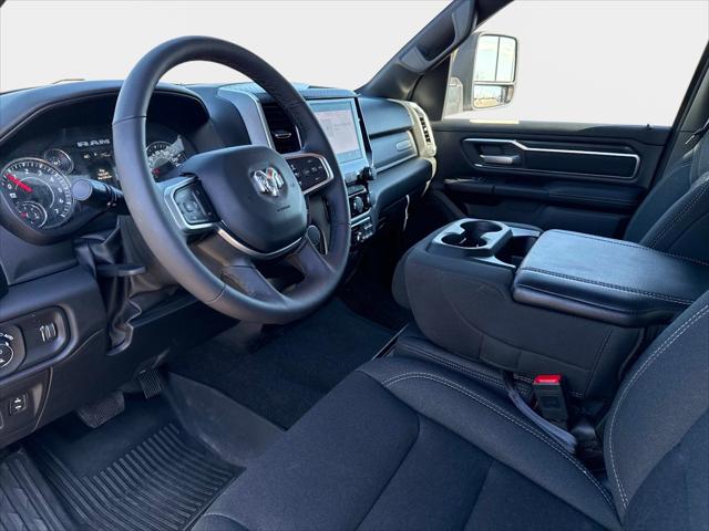 2025 Ram 1500 Big Horn Crew Cab 4x4 5'7" Box