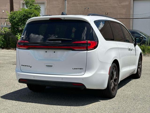 2025 Chrysler Pacifica Limited
