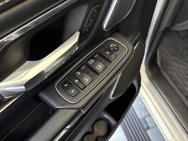 2024 Ram 1500 Laramie Crew Cab 4x4 5'7" Box