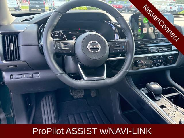 2023 Nissan Pathfinder SL 4WD