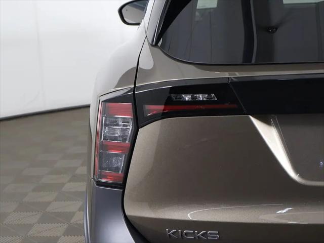 2025 Nissan Kicks SV FWD