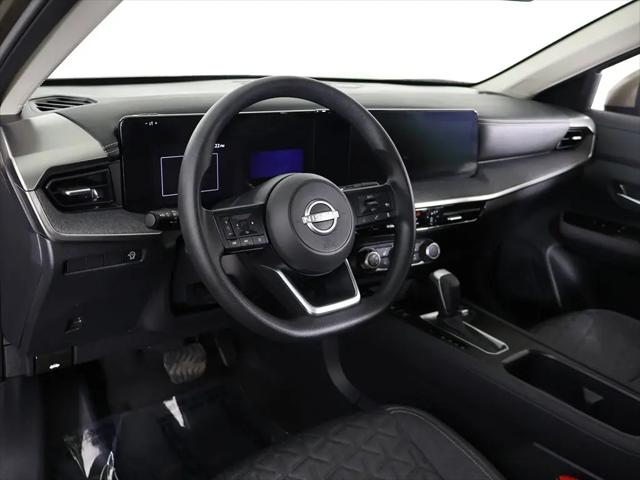 2025 Nissan Kicks SV FWD